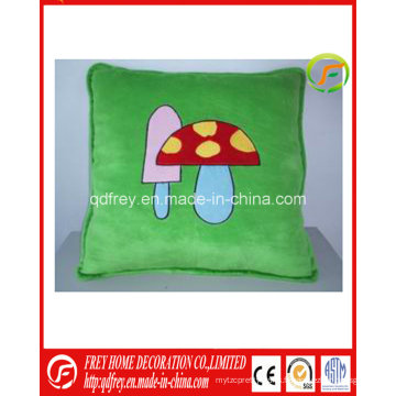 Coussin doux carré en peluche vert avec champignons brodés